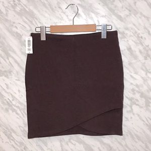 ARITZIA TALULA Primrose Burgundy Skirt Small